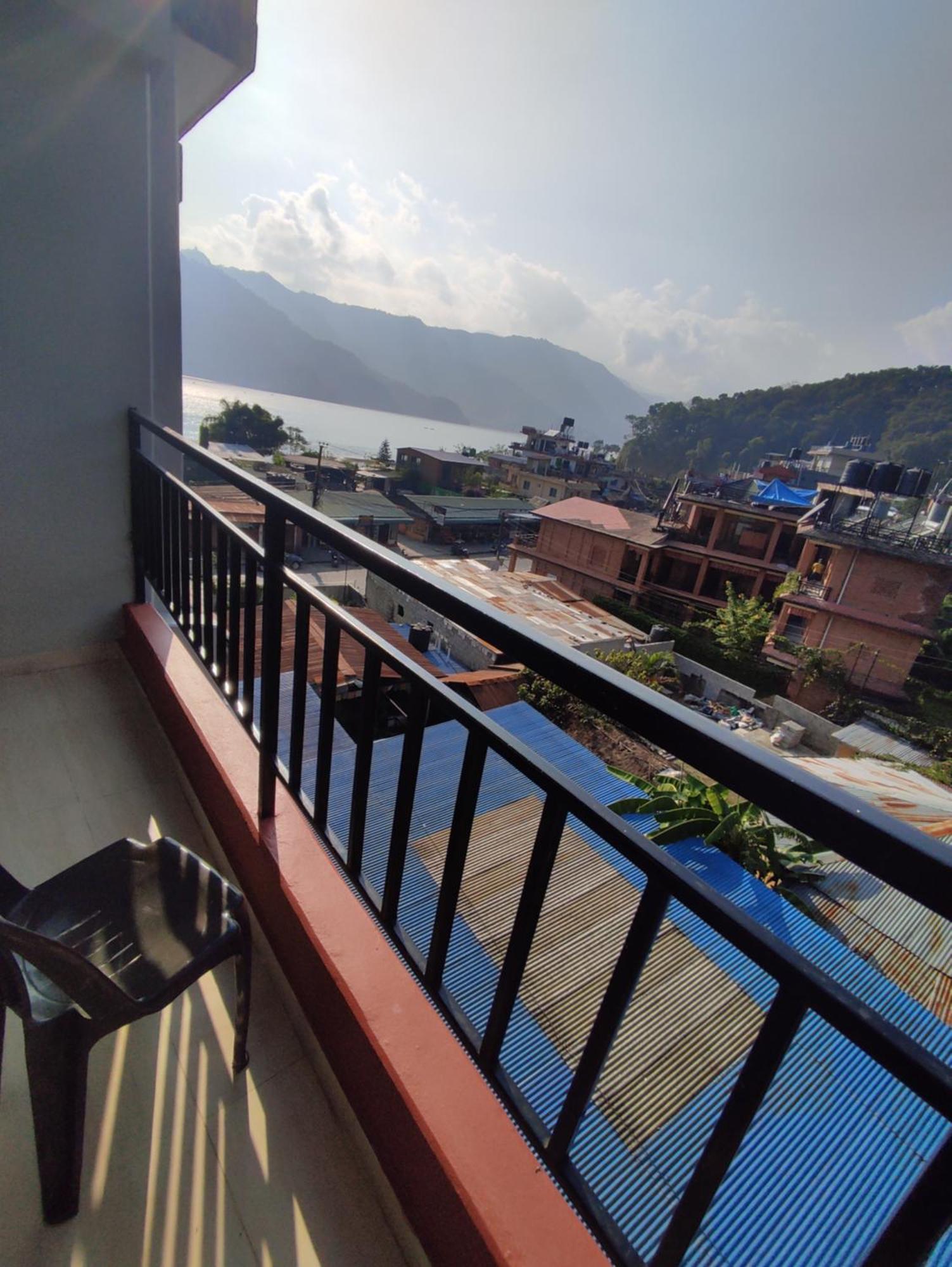 Hotel Green Hill View Pokhara Quarto foto